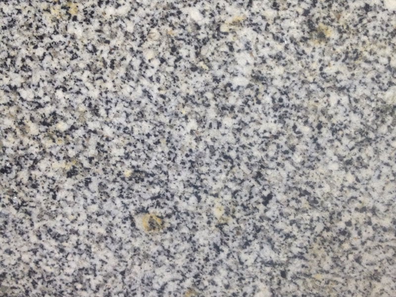 Серая горка гранит в Иркутске